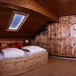 Διαμέρισμα Pepi's *